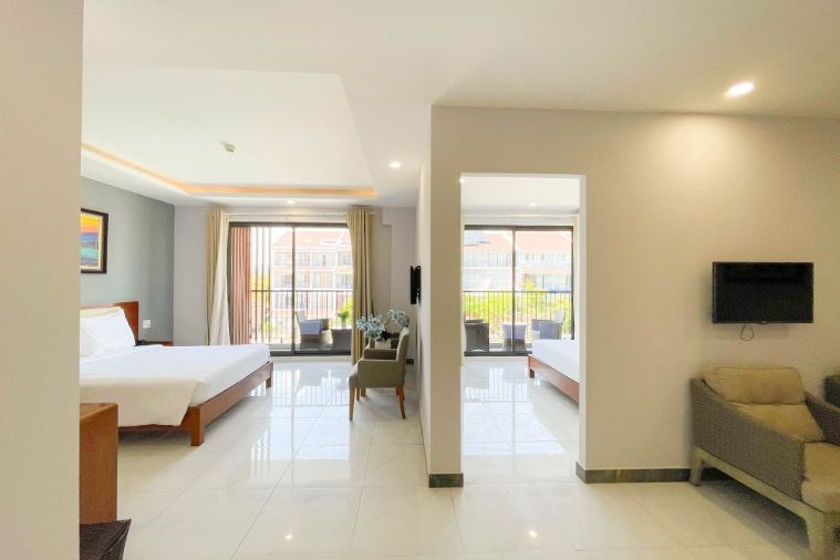 Family with Garden View